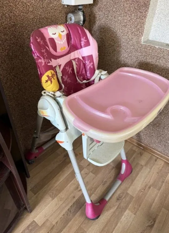 Стільчик для годування